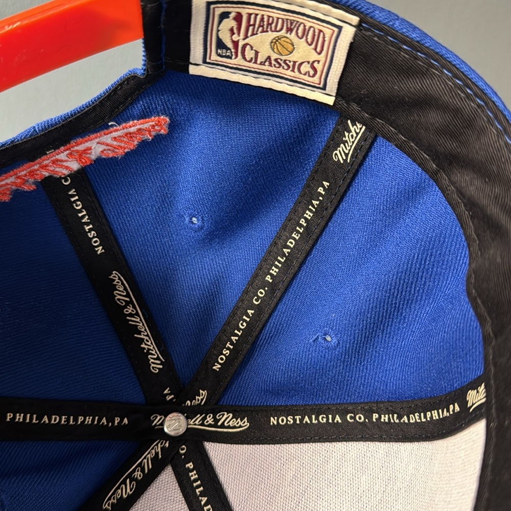 NY Knicks Mitchell & Ness Cap - Picture 7 of 8